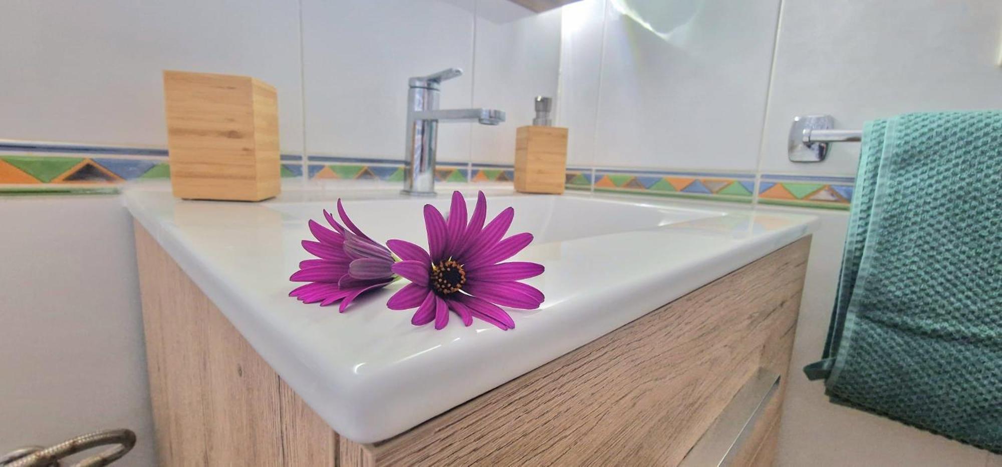 Spacious 3-Bedroom Duplex Apartment With Heated Pool & Ocean View In Castle Harbour, Arona Los Cristianos (Tenerife) Bagian luar foto